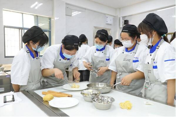 意大利烹饪教育项目在国内十五所---烹饪学院成功开展