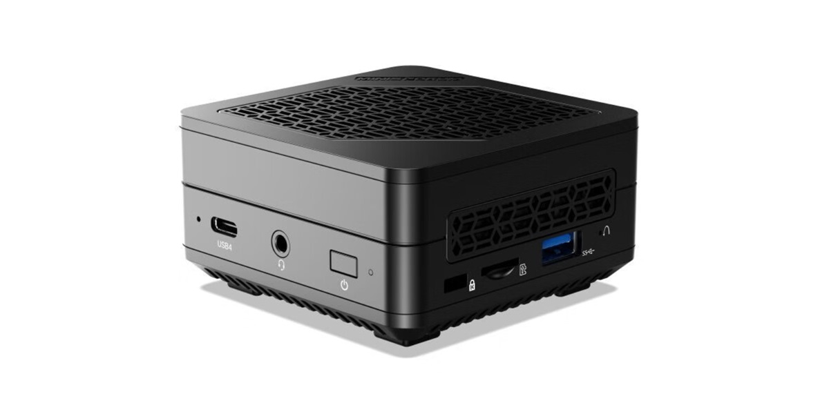 Minisforum发布EM780迷你PC：体积仅0.25L，配备R7 7840U，售价从3999元起